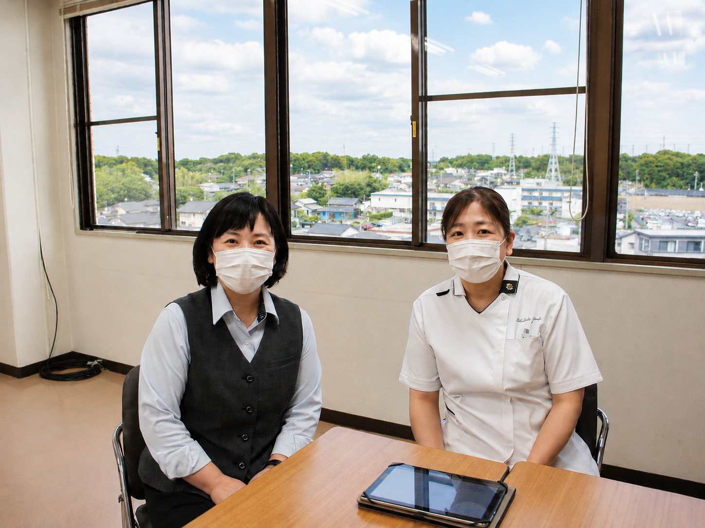 （左から）看護部長室 中村 様、看護師長 岡本 様